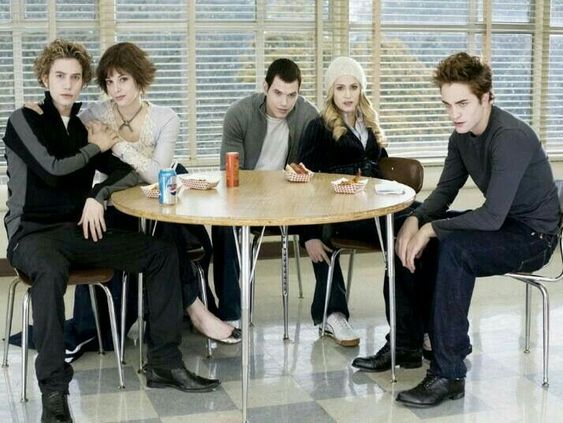 Twilight: The 10 Most Underrated Characters Who Deserve The Same Recognition As The Main Cast