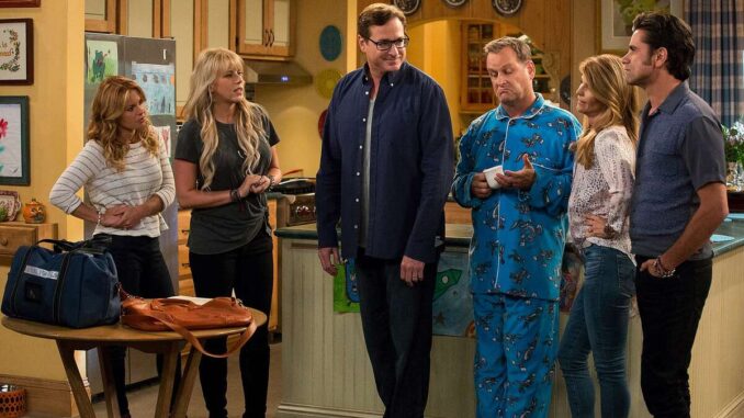 Fuller House Why Everyone Looks At The Camera In The Very First Episode