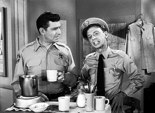 6 things you never noticed in the Andy Griffith Show favorite ''Mr. McBeevee"