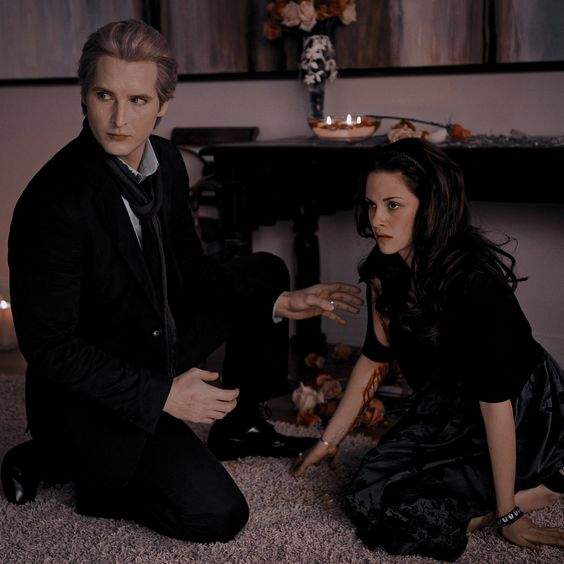 Twilight’s Best Spinoff Would Be A Cullen Family Prequel Series